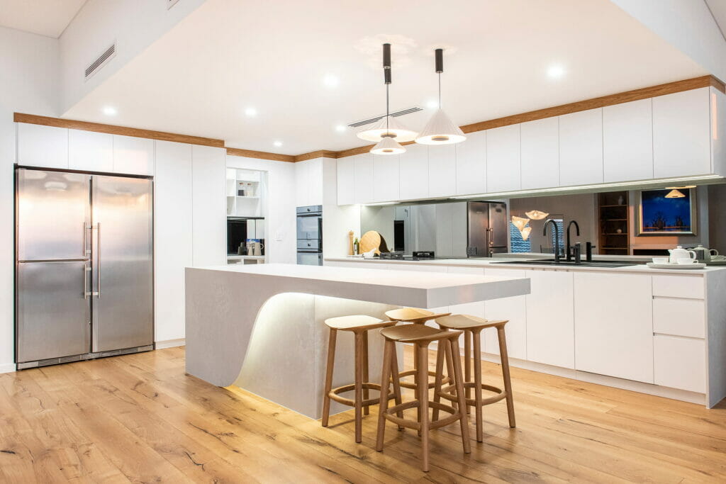 6 Inspiring Kitchen Designs With Curves | Caesarstone Australia